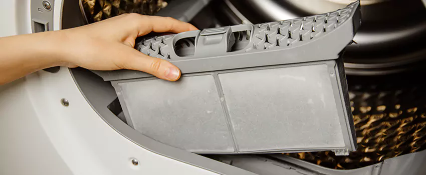 Signs Of A Clogged Dryer Lint Trap in Woodlawn, Virginia